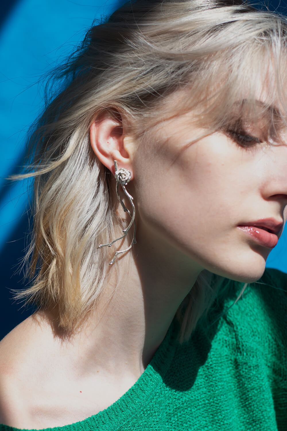 Asymmetric stunning earrings